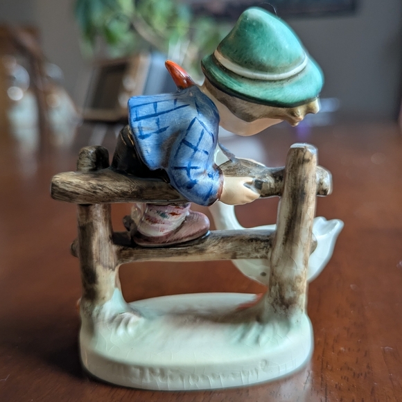 1948 MJ HUMMEL barnyard hero figurine 195 - Picture 3 of 10